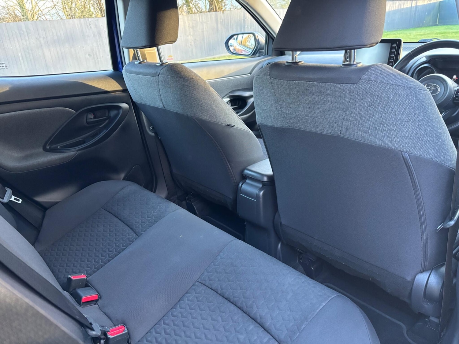 Used Toyota Yaris Cross for sale - 77267130: Photo 32