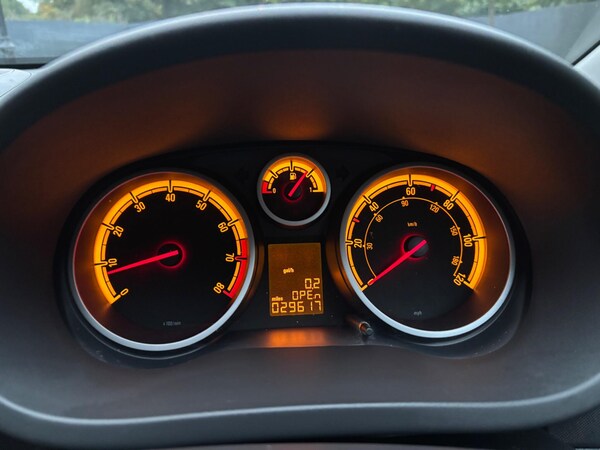 Used Vauxhall Corsa 2013 for sale - 76236850: Photo 15