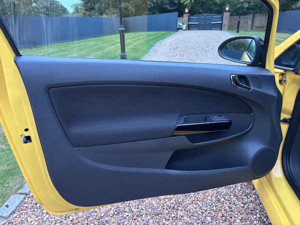 Used Vauxhall Corsa 2013 for sale - 76236850: Photo 23