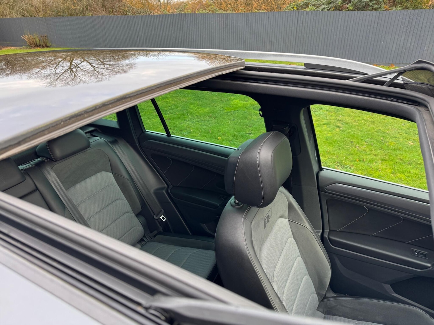 Used Volkswagen Tiguan 2020 for sale - 76792454: Photo 3