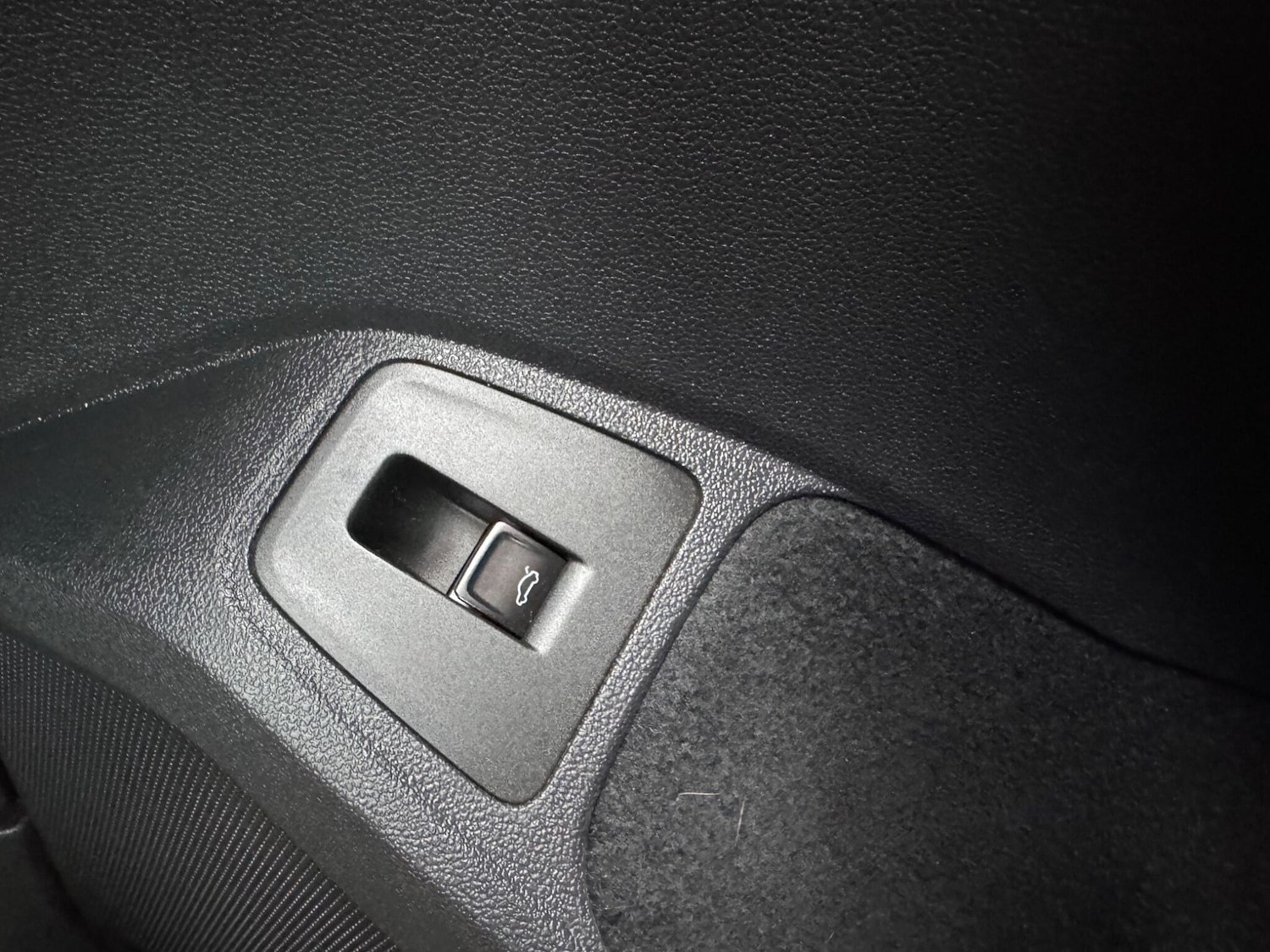 Used Volkswagen Tiguan 2020 for sale - 76792454: Photo 46