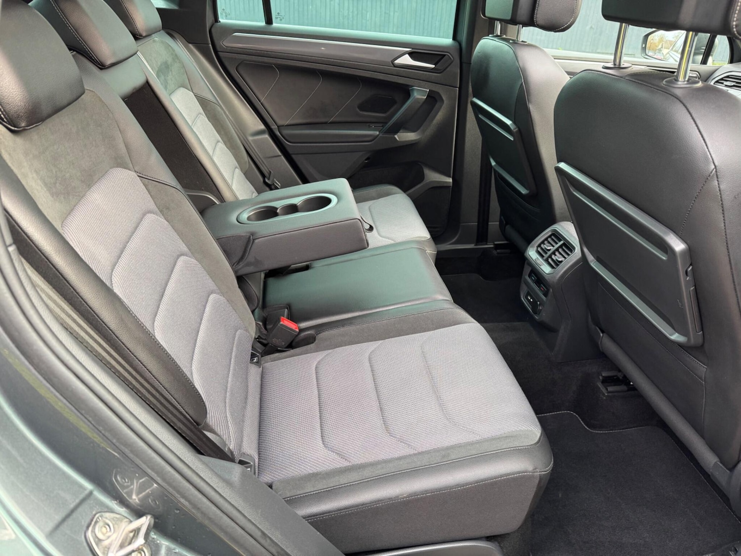 Used Volkswagen Tiguan 2020 for sale - 76792454: Photo 51