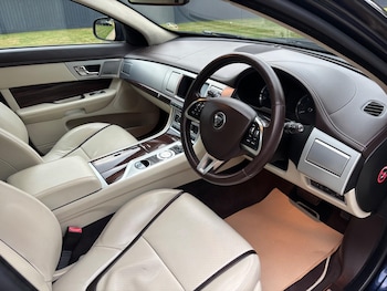 Used Jaguar XF 2015 for sale - 76236884: Photo