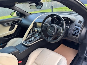 Used Jaguar F-Type 2016 for sale - 76236863: Photo