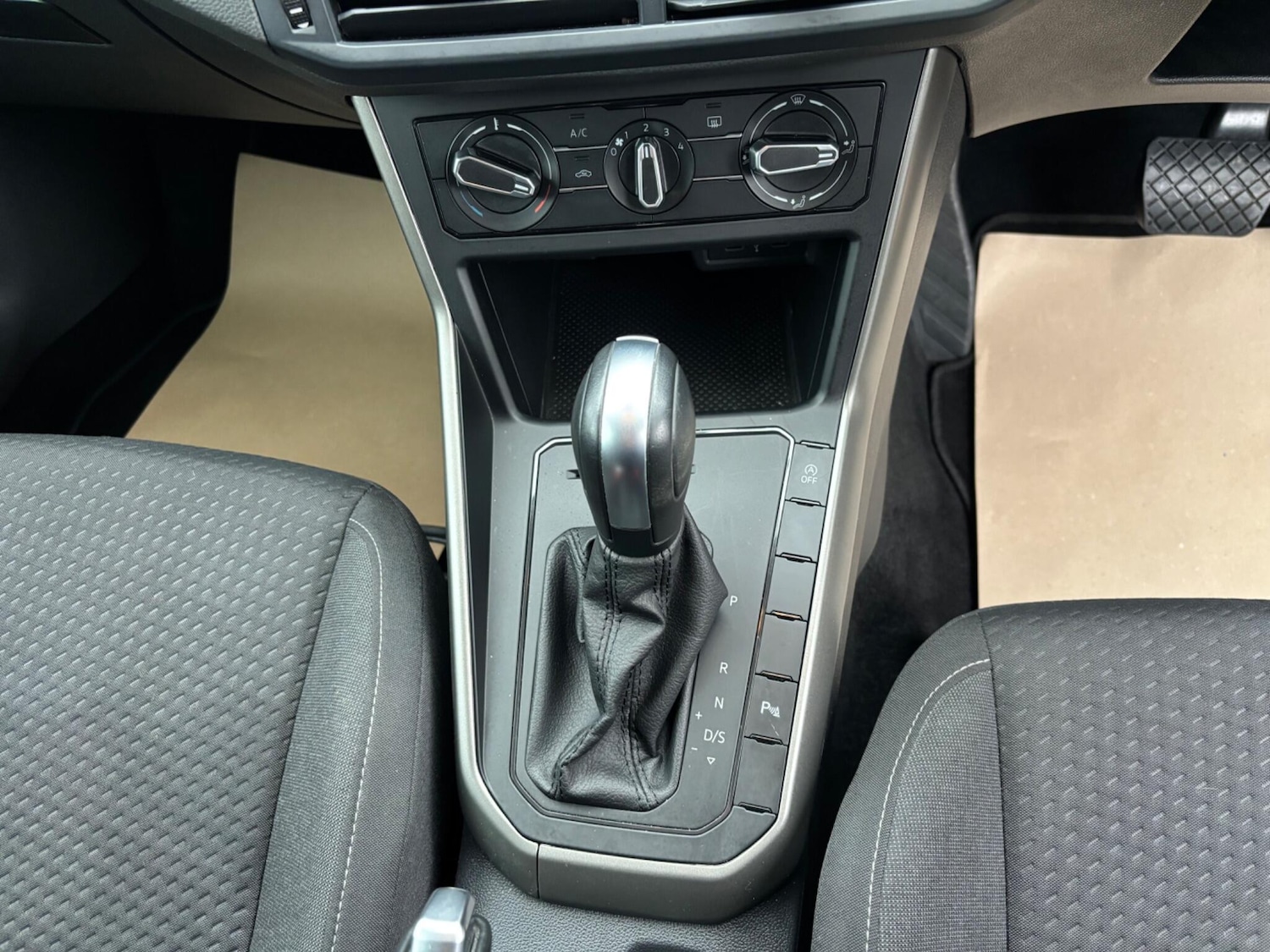 Used Volkswagen Polo 2021 for sale - 77625826: Photo 30