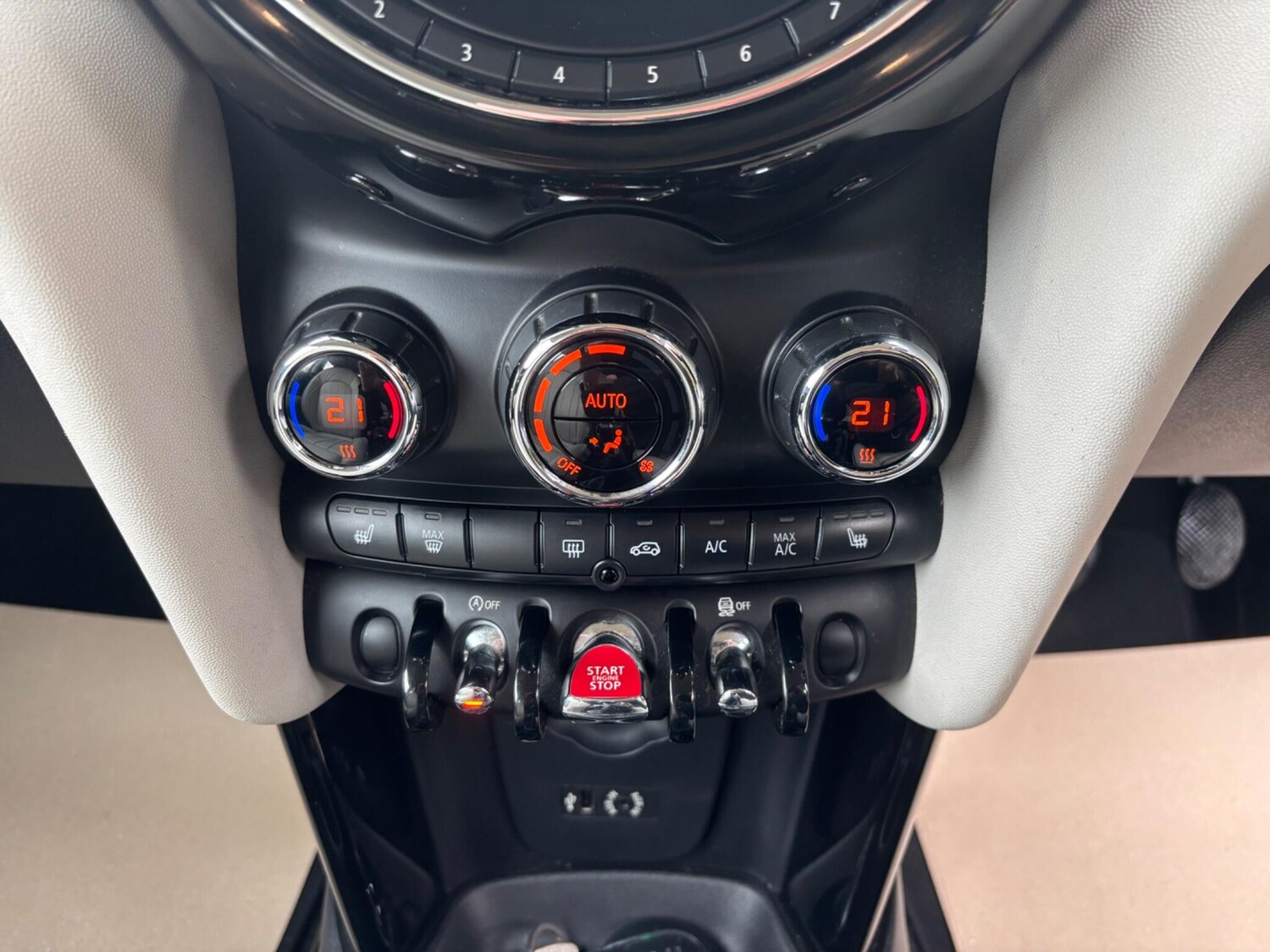 Used MINI Hatch 2017 for sale - 76380229: Photo 21