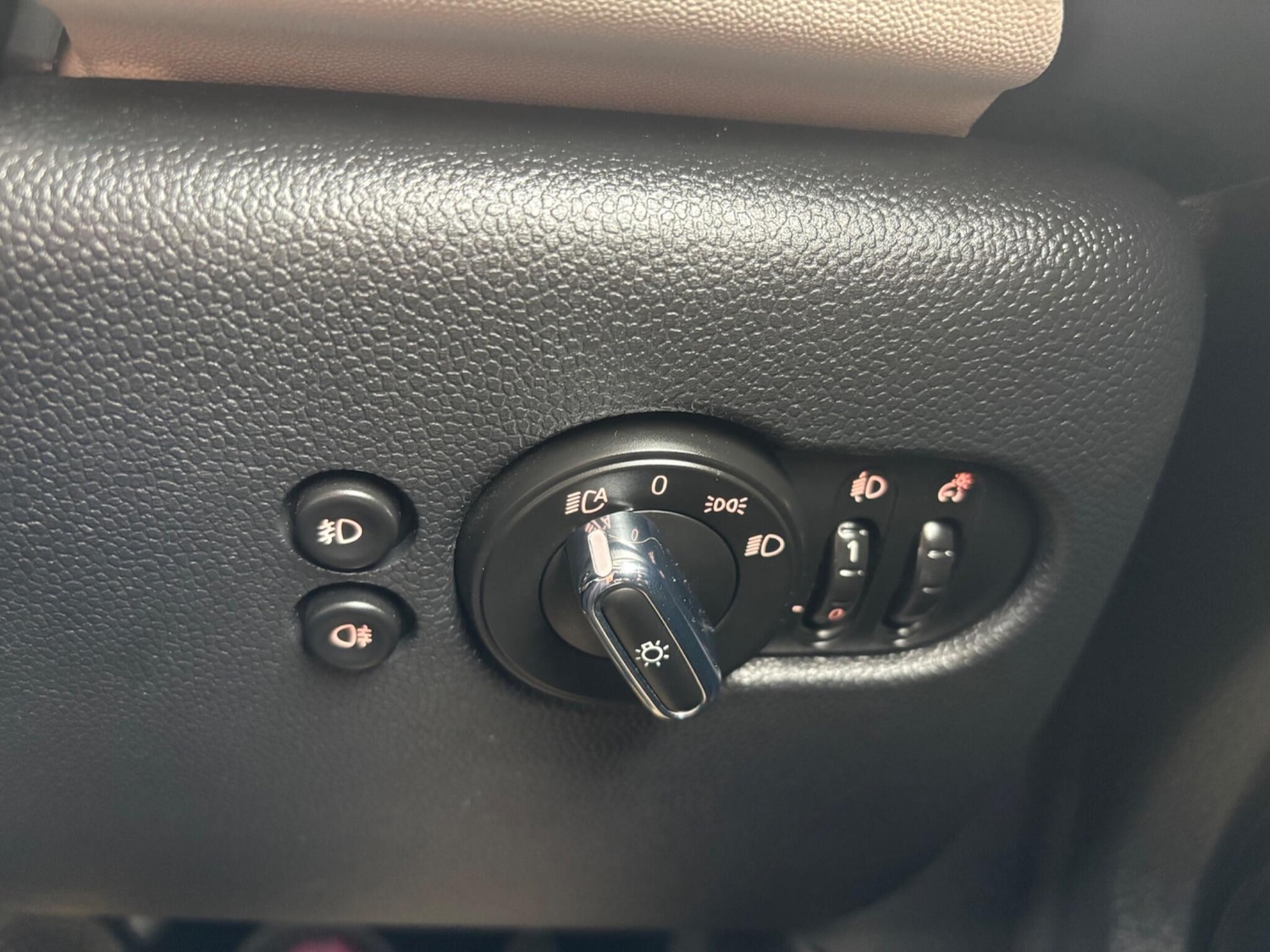 Used MINI Hatch 2017 for sale - 76380229: Photo 25