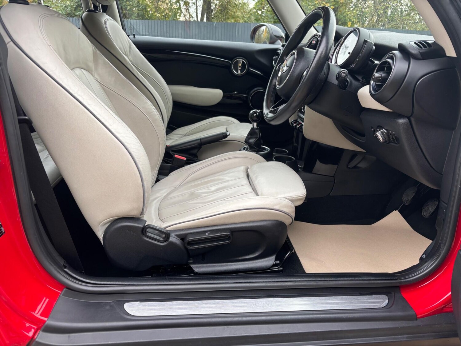 Used MINI Hatch 2017 for sale - 76380229: Photo 29