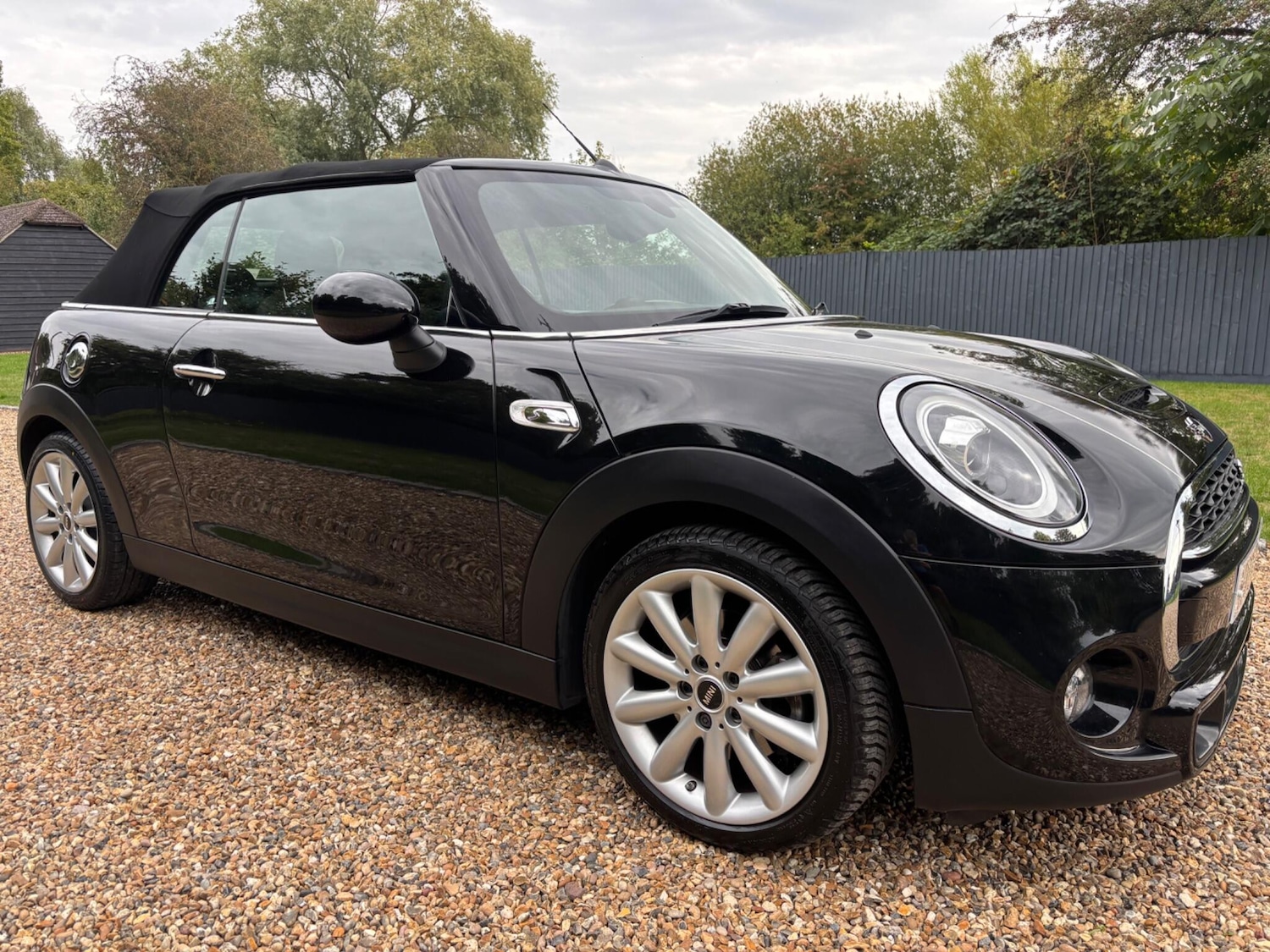 Used MINI Convertible 2018 for sale - 76236843: Photo 19