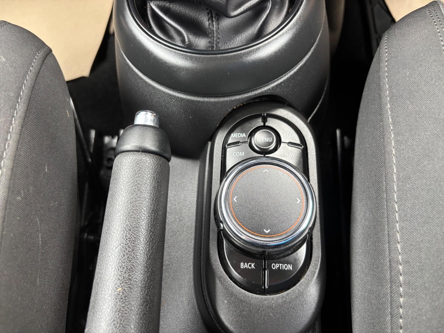 Used MINI Convertible 2018 for sale - 76236843: Photo 42