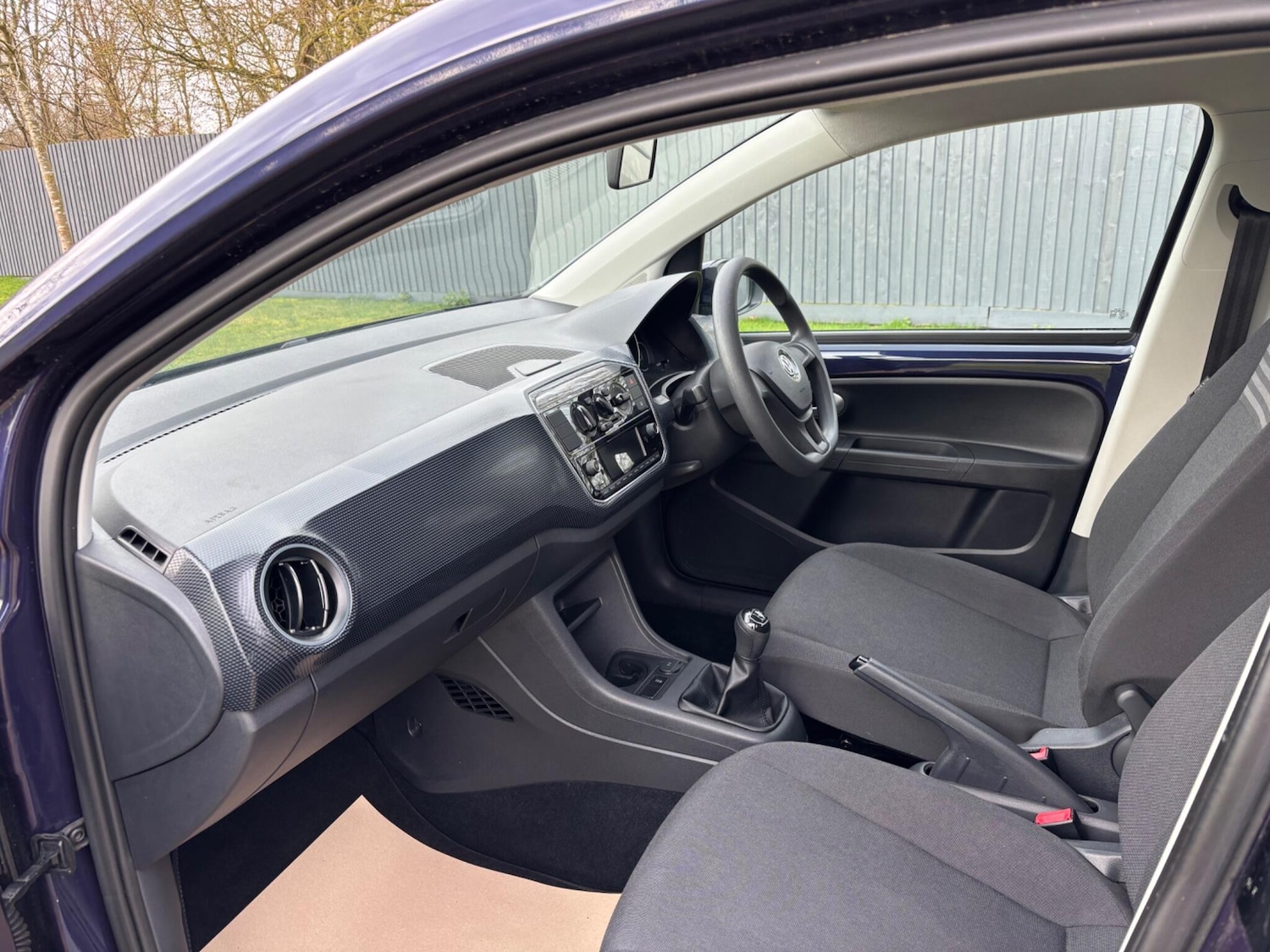 Used Volkswagen up! 2018 for sale - 77625972: Photo 33