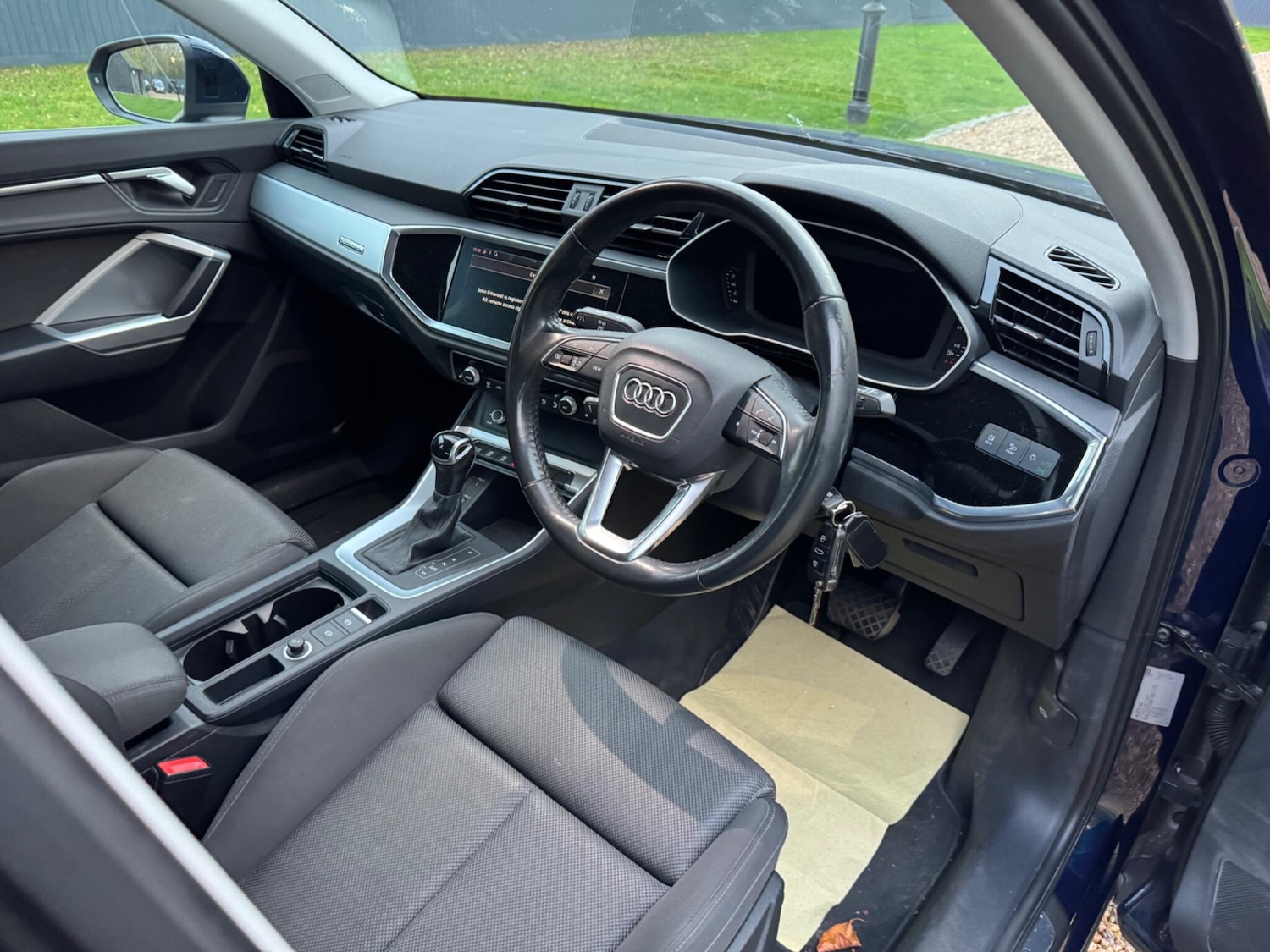 Used Audi Q3 2019 for sale - 76539878: Photo 2