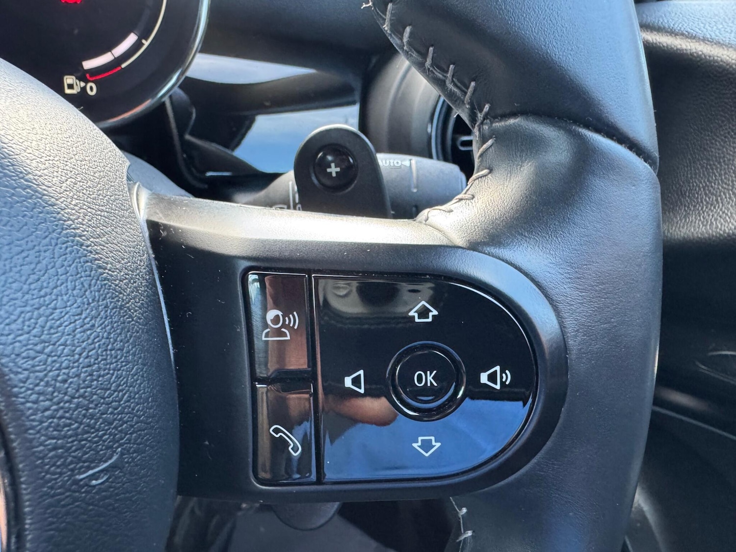 Used MINI Convertible 2021 for sale - 76773506: Photo 31