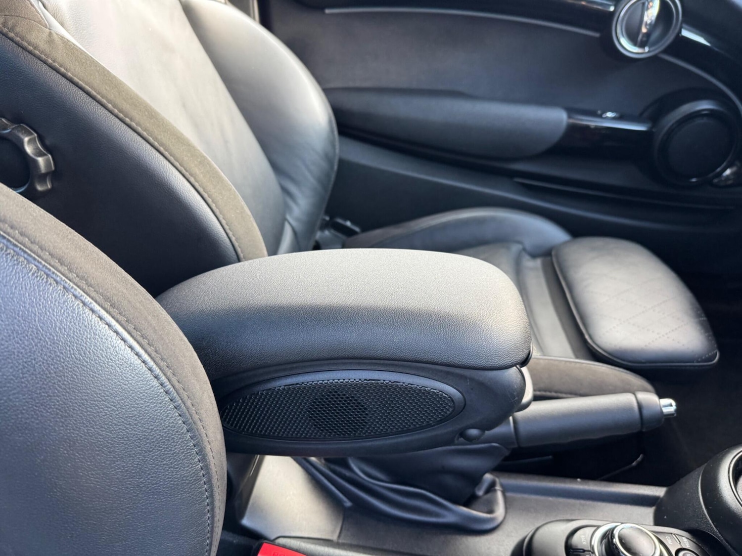 Used MINI Convertible 2021 for sale - 76773506: Photo 43