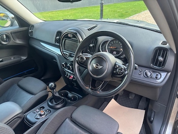 Used MINI Countryman 2018 for sale - 76236861: Photo