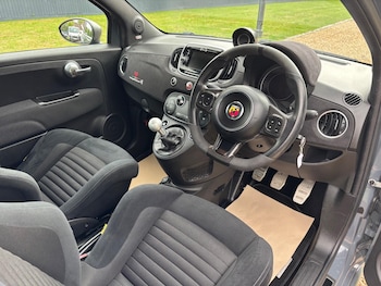 Used Abarth 595 2018 for sale - 76236927: Photo