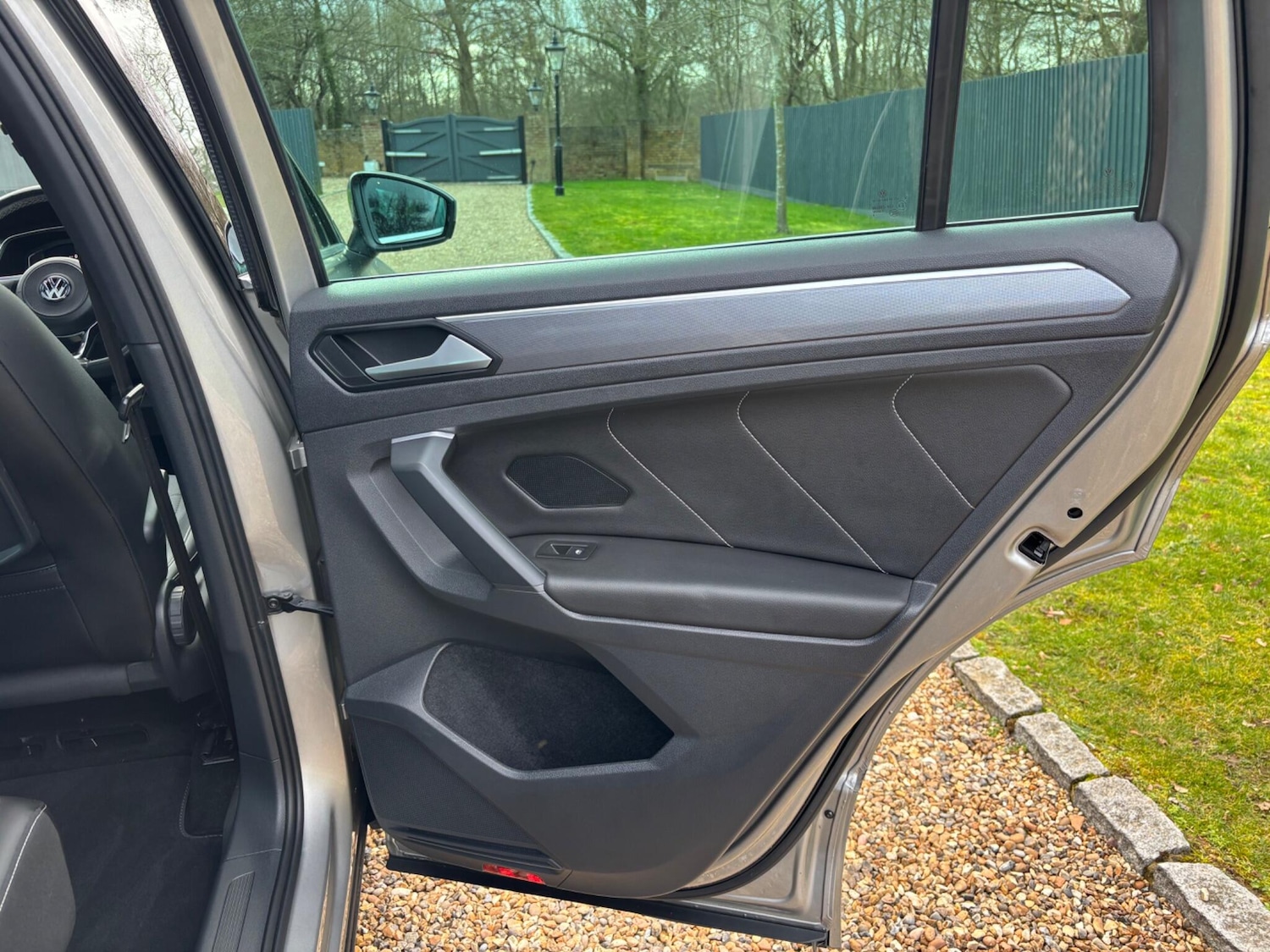 Used Volkswagen Tiguan for sale - 77587129: Photo 43