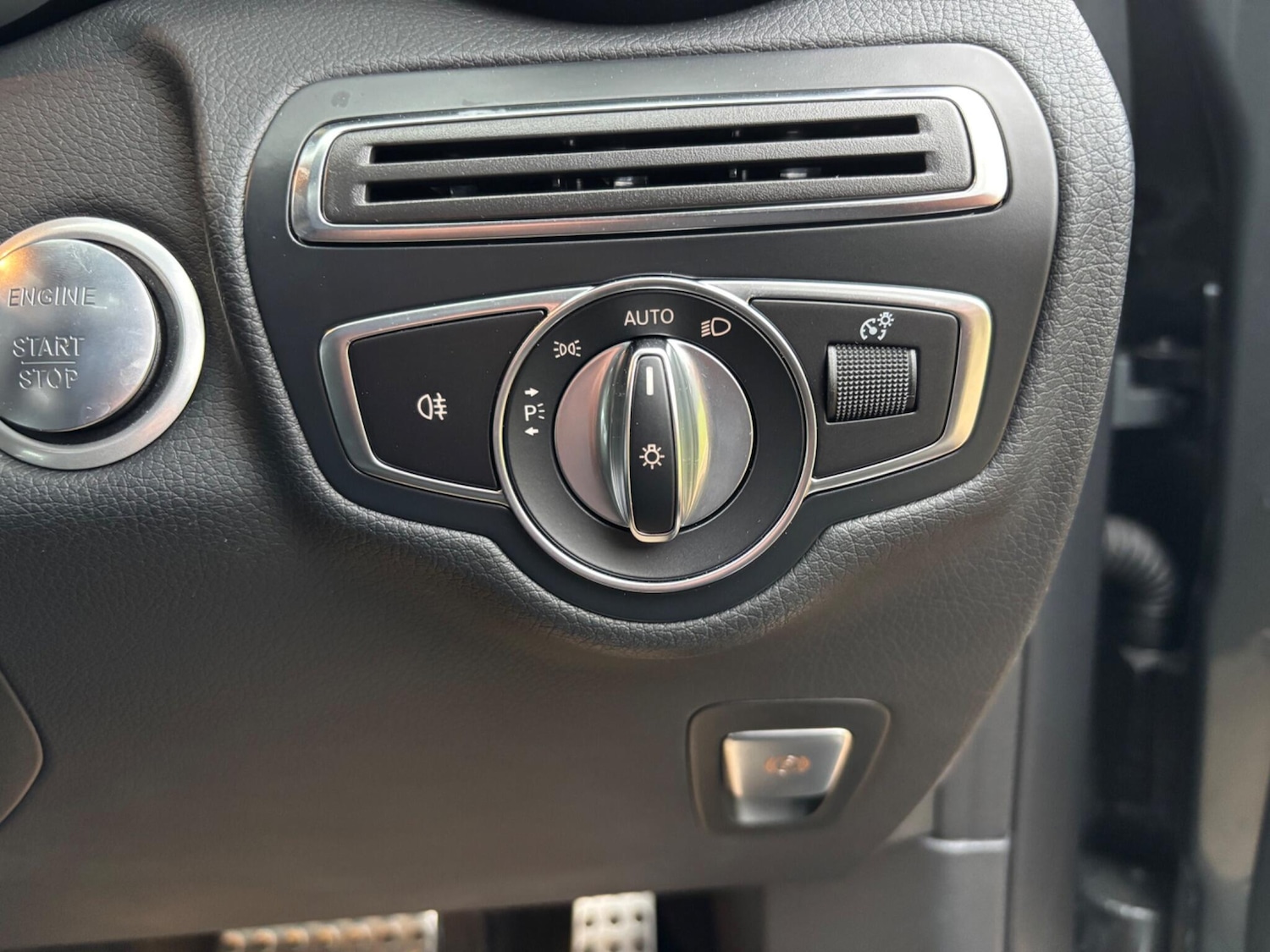 Used Mercedes-Benz GLC 2019 for sale - 77155725: Photo 31