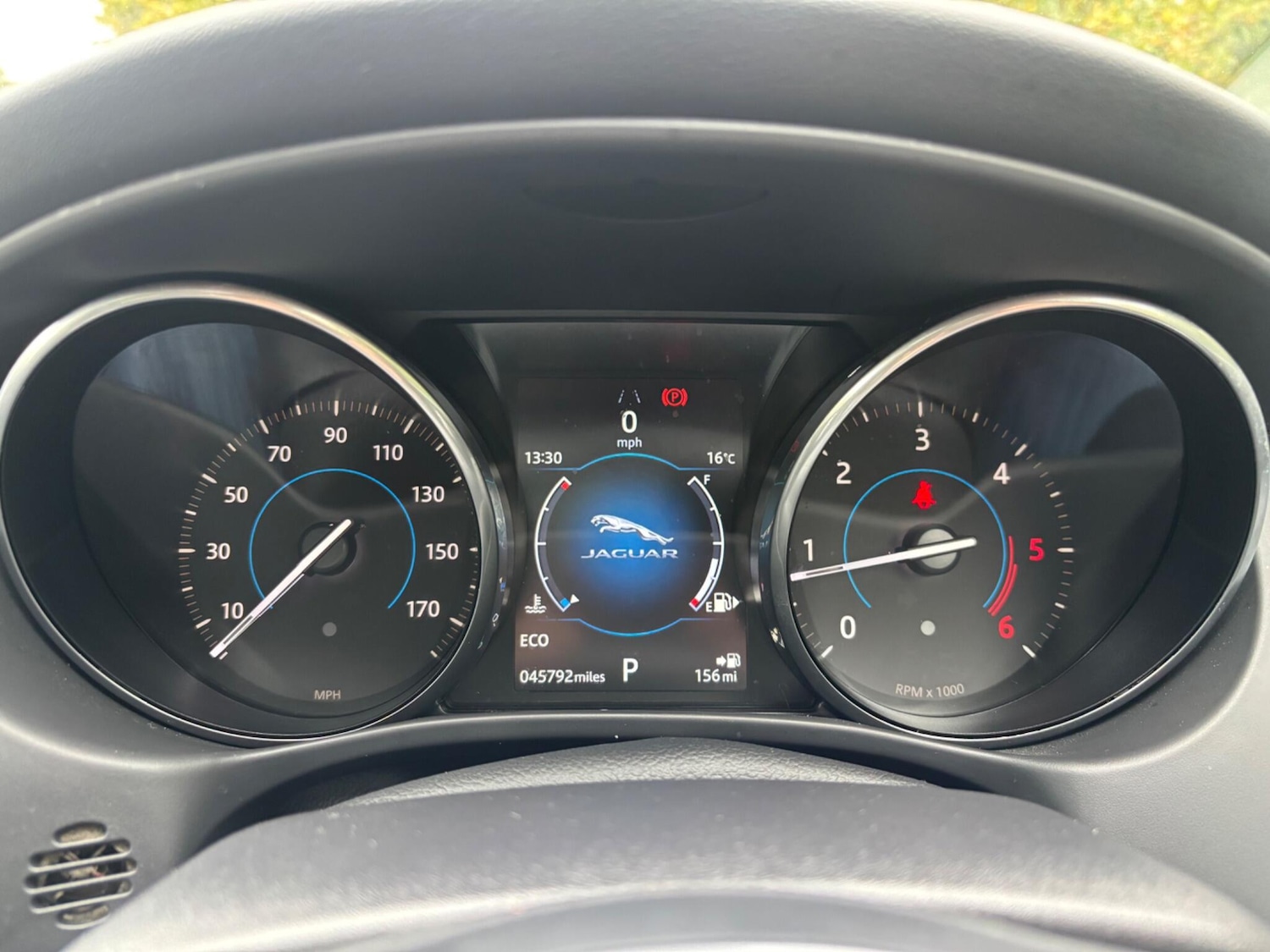 Used Jaguar XE 2017 for sale - 76236928: Photo 29