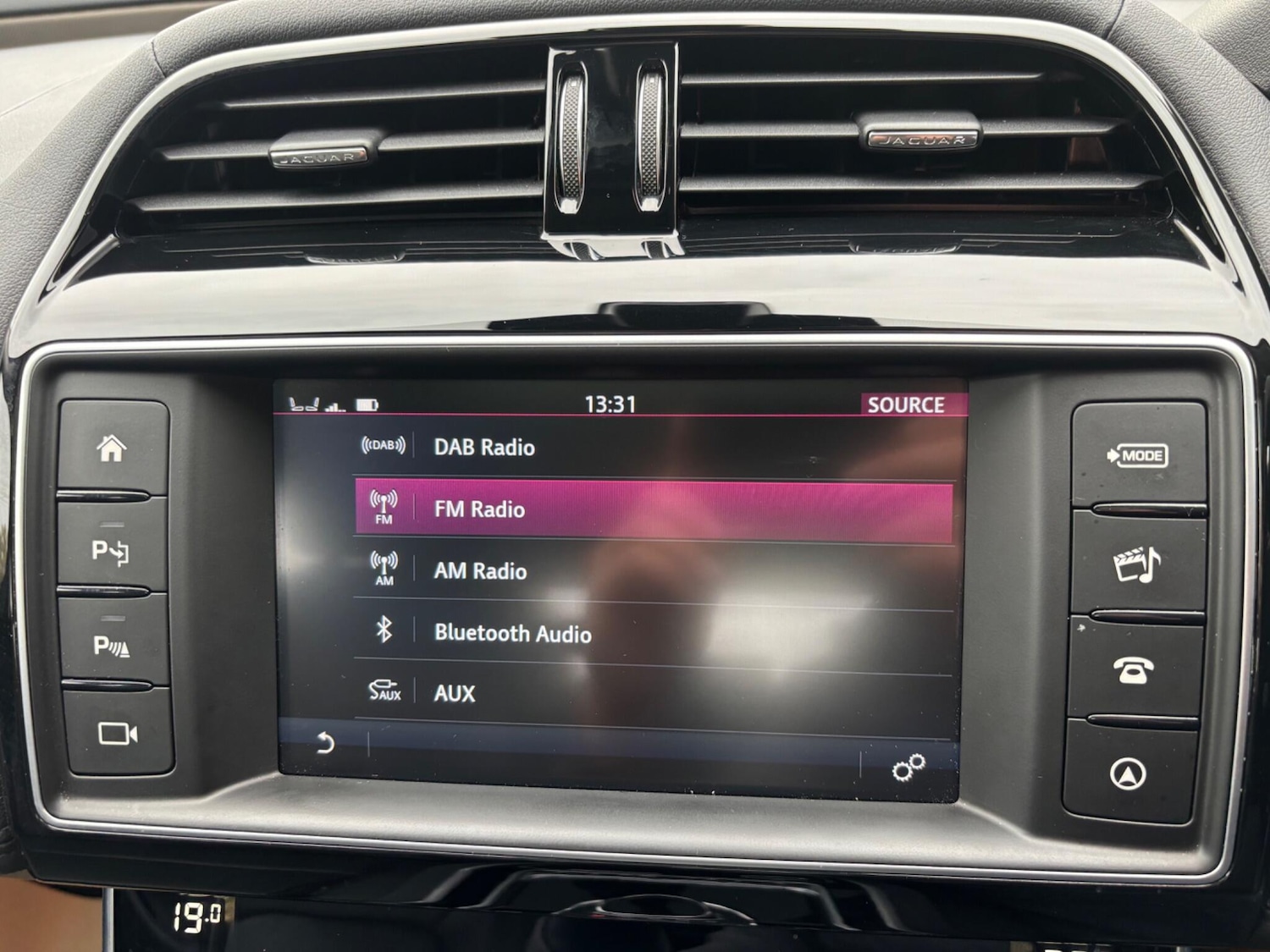 Used Jaguar XE 2017 for sale - 76236928: Photo 33