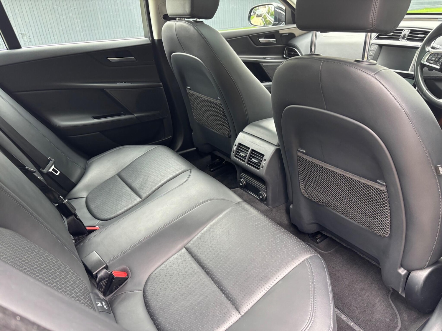 Used Jaguar XE 2017 for sale - 76236928: Photo 42