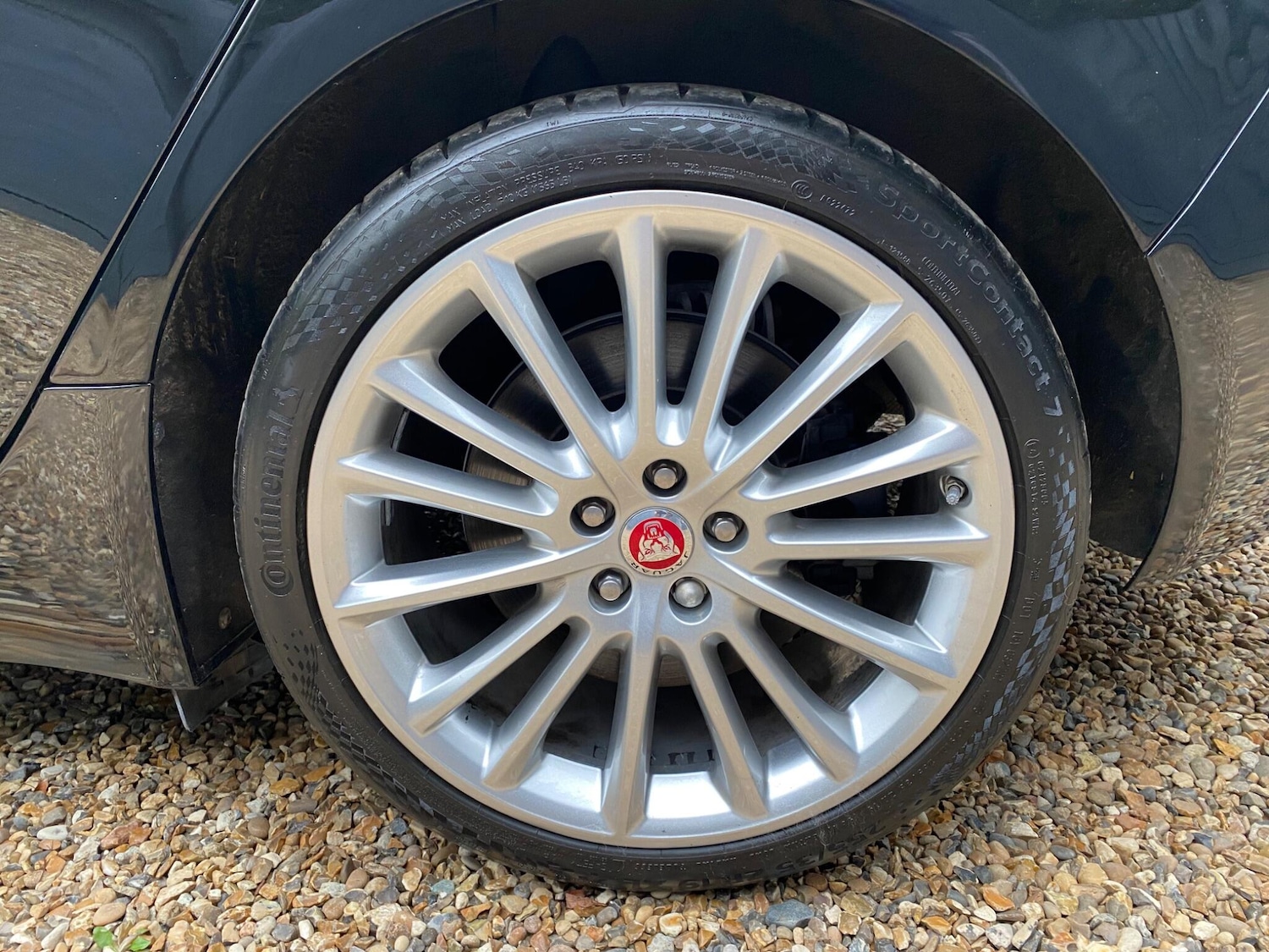 Used Jaguar XE 2017 for sale - 76236928: Photo 51