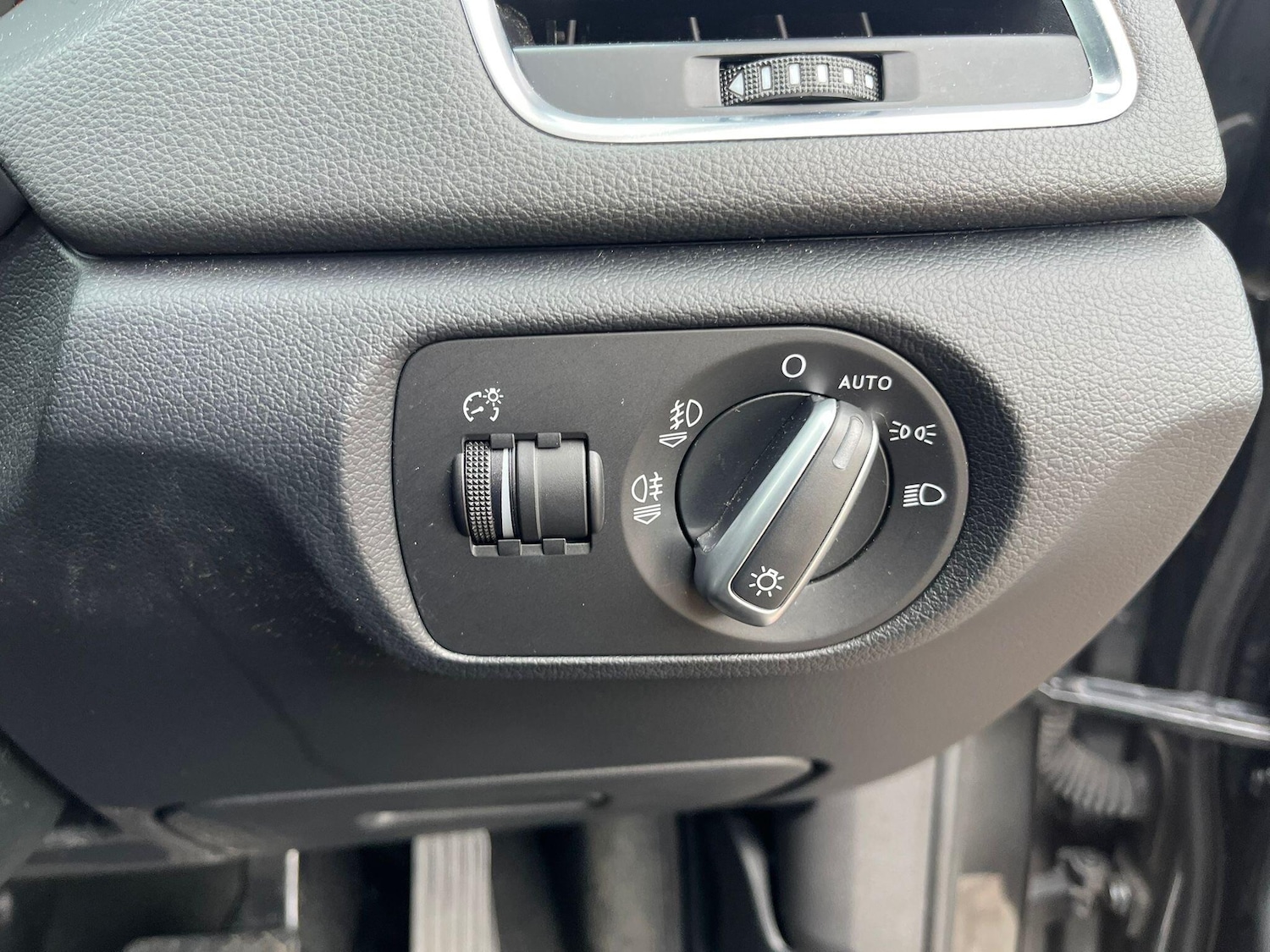 Used Audi Q3 2015 for sale - 77931813: Photo 14