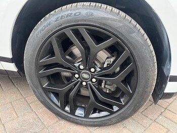 Used Land Rover Range Rover Evoque 2023 for sale - 78504362: Photo