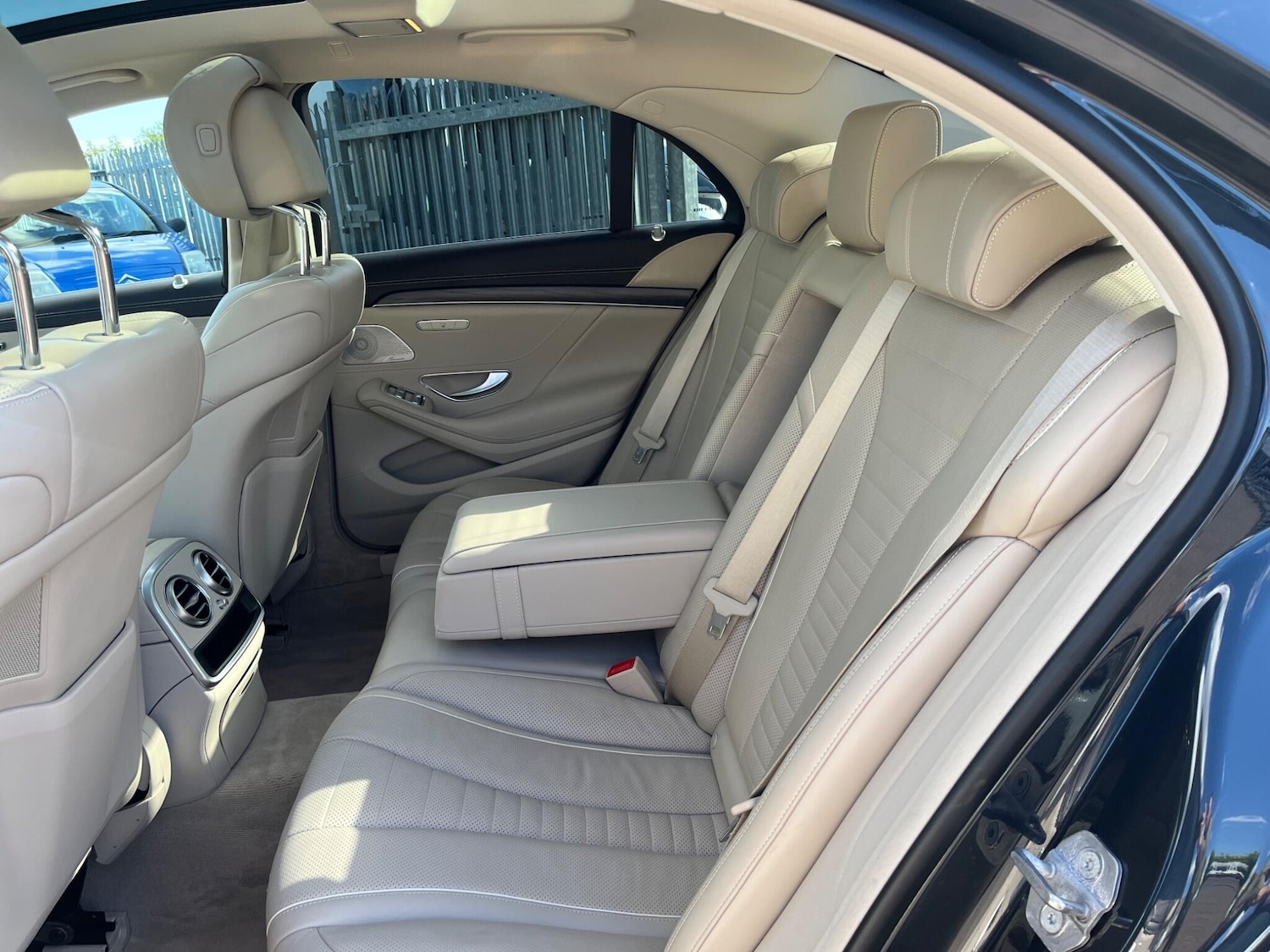 Used Mercedes-Benz S Class 2019 for sale - 76690949: Photo 29