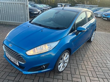 2014 (14) - 1.0 EcoBoost 125 Titanium 5dr