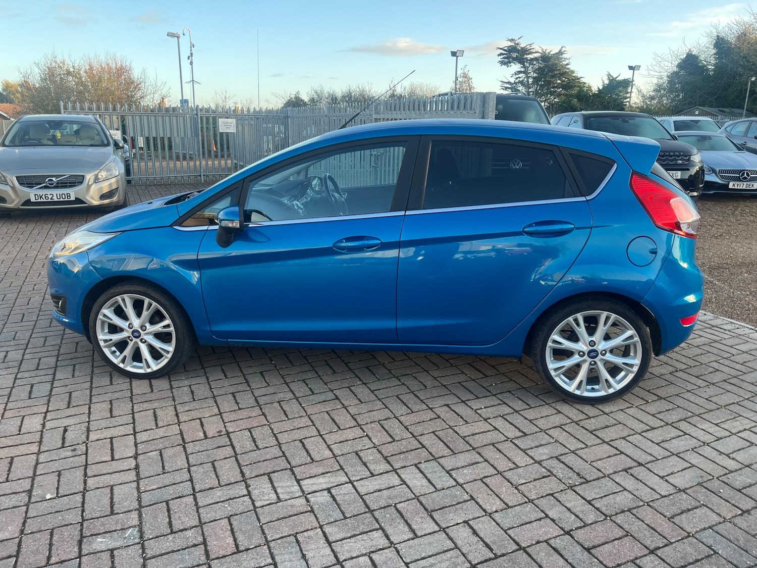 Used Ford Fiesta 2014 for sale - 76711929: Photo 2