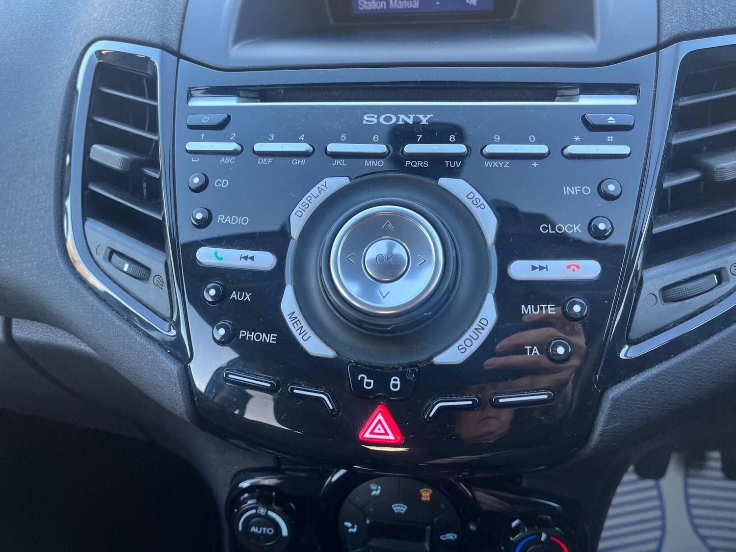 Used Ford Fiesta 2014 for sale - 76711929: Photo 30