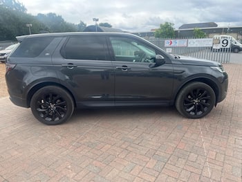 Used Land Rover Discovery Sport 2019 for sale - 79741112: Photo