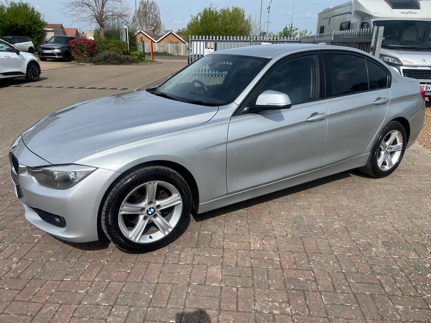 Used BMW 3 Series 2013 for sale - 78184536: Photo 2