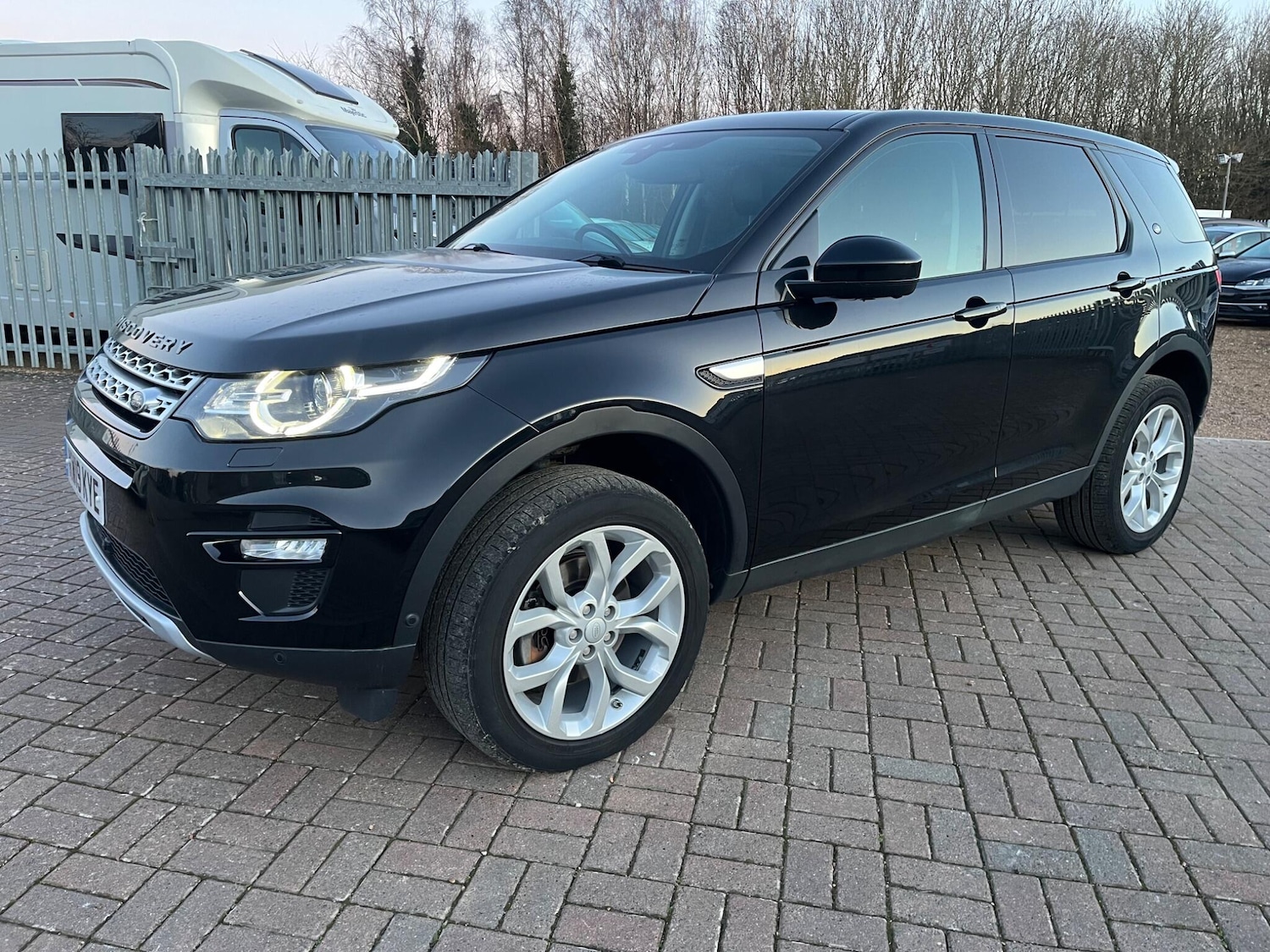 Used Land Rover Discovery Sport 2019 for sale - 77111720: Photo 1