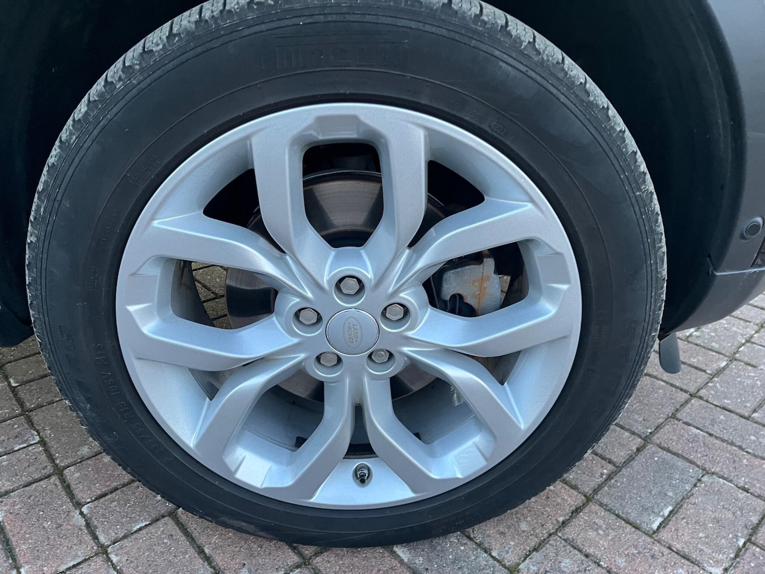 Used Land Rover Discovery Sport 2019 for sale - 77111720: Photo 28