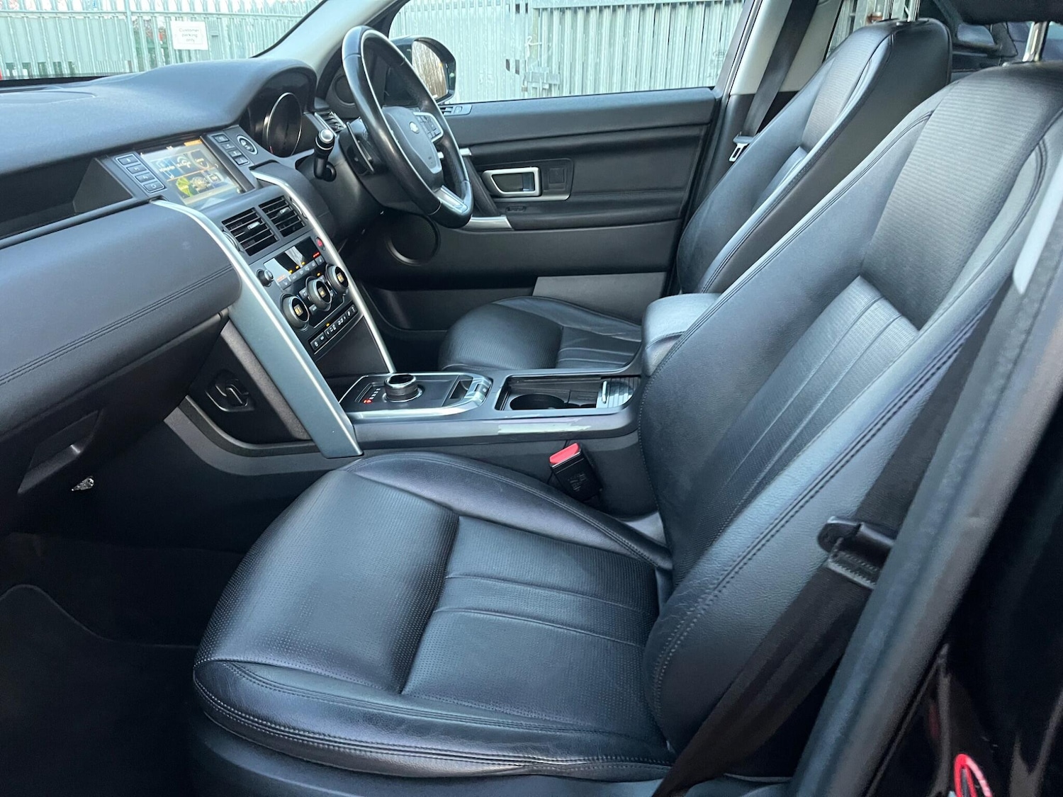 Used Land Rover Discovery Sport 2019 for sale - 77111720: Photo 39