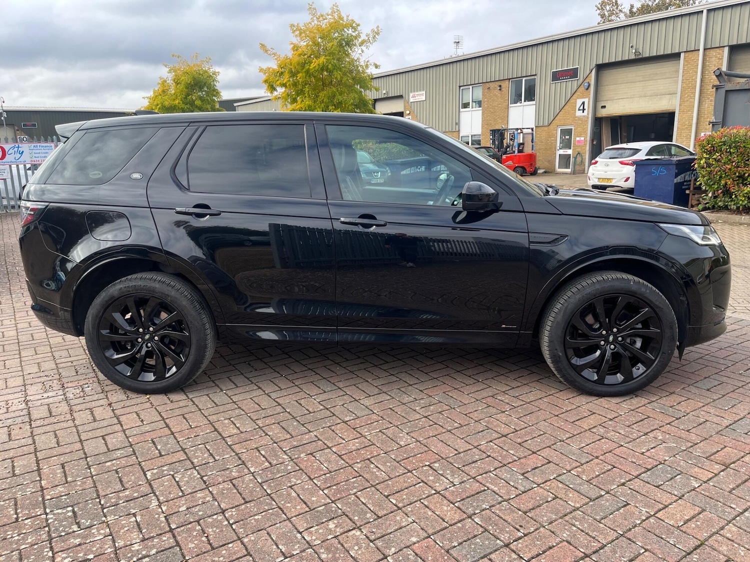 Used Land Rover Discovery Sport 2020 for sale - 76690951: Photo 24