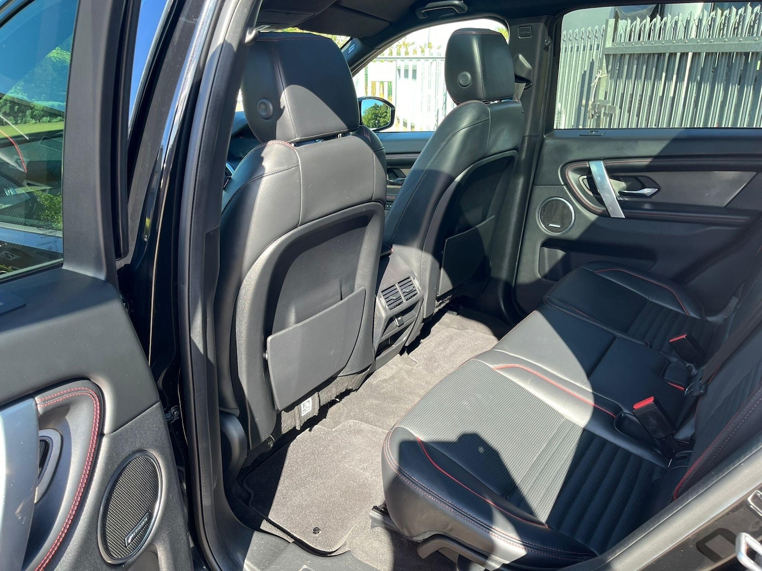 Used Land Rover Discovery Sport 2020 for sale - 76690951: Photo 32