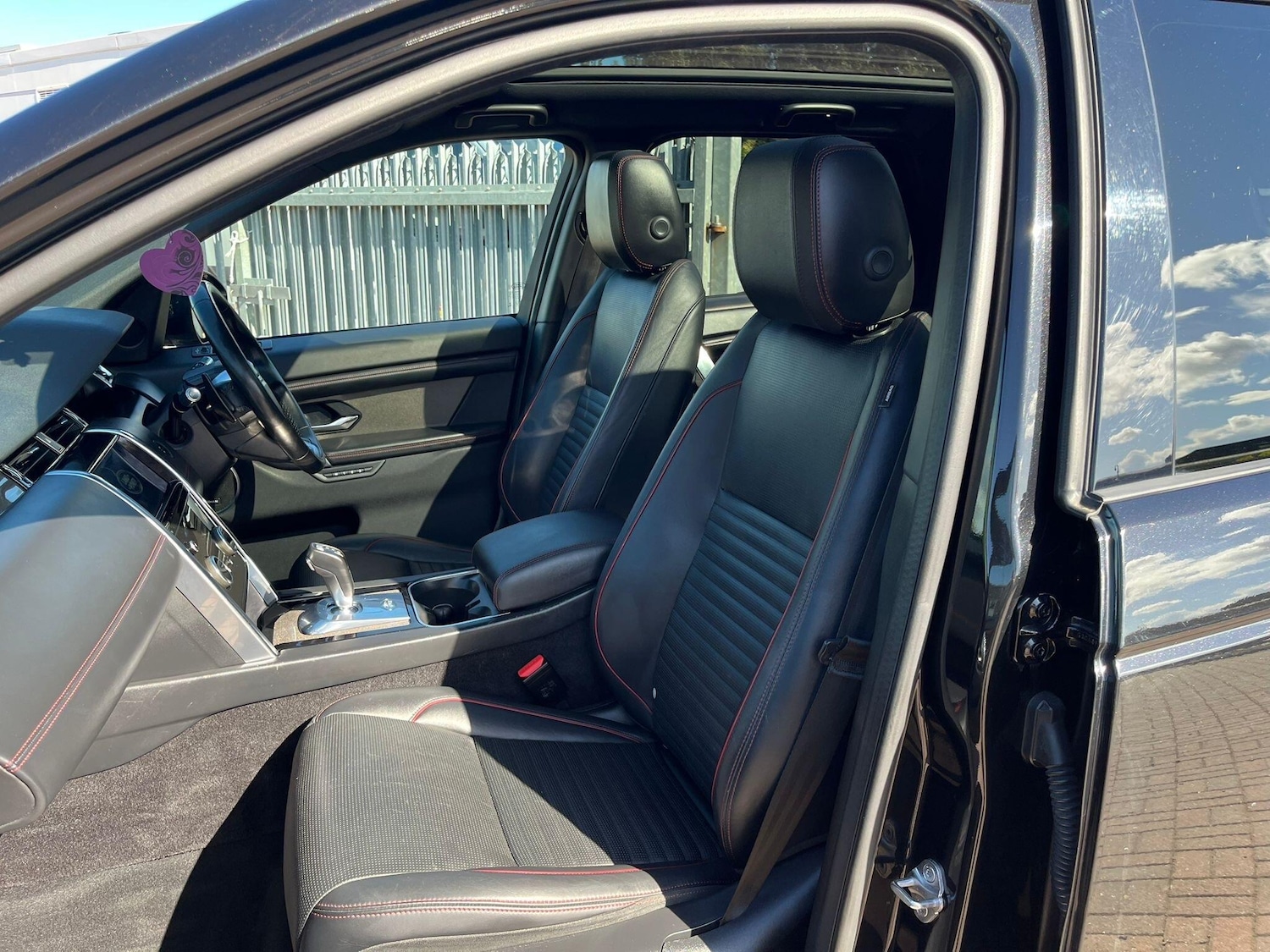 Used Land Rover Discovery Sport 2020 for sale - 76690951: Photo 44