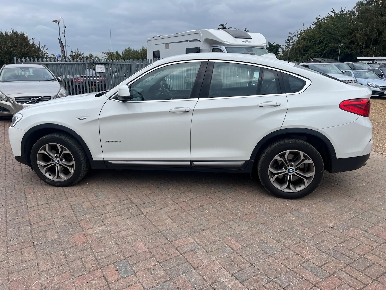 Used BMW X4 2016 for sale - 76690953: Photo 2