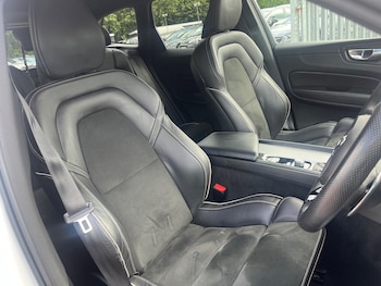 Used Volvo XC60 2018 for sale - 78822898: Photo