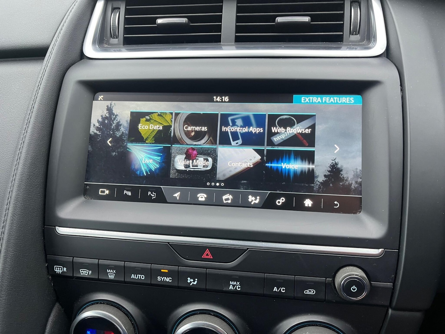 Used Jaguar E-Pace 2018 for sale - 77159439: Photo 30