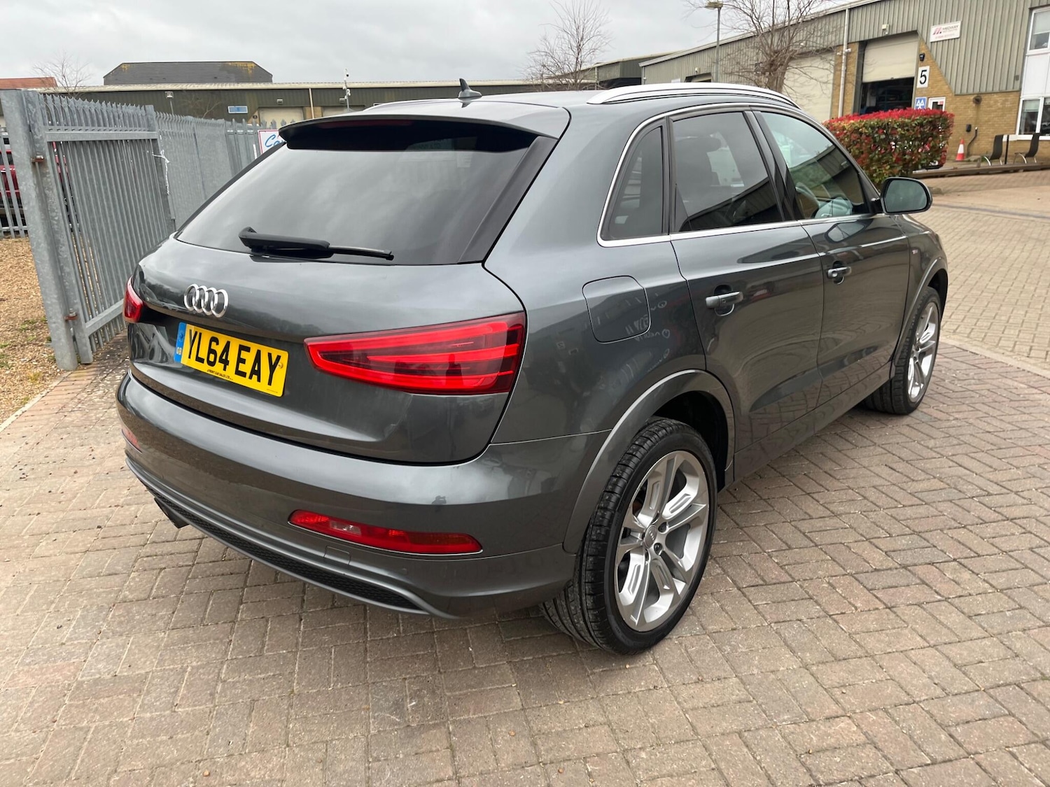 Used Audi Q3 2015 for sale - 78047115: Photo 26