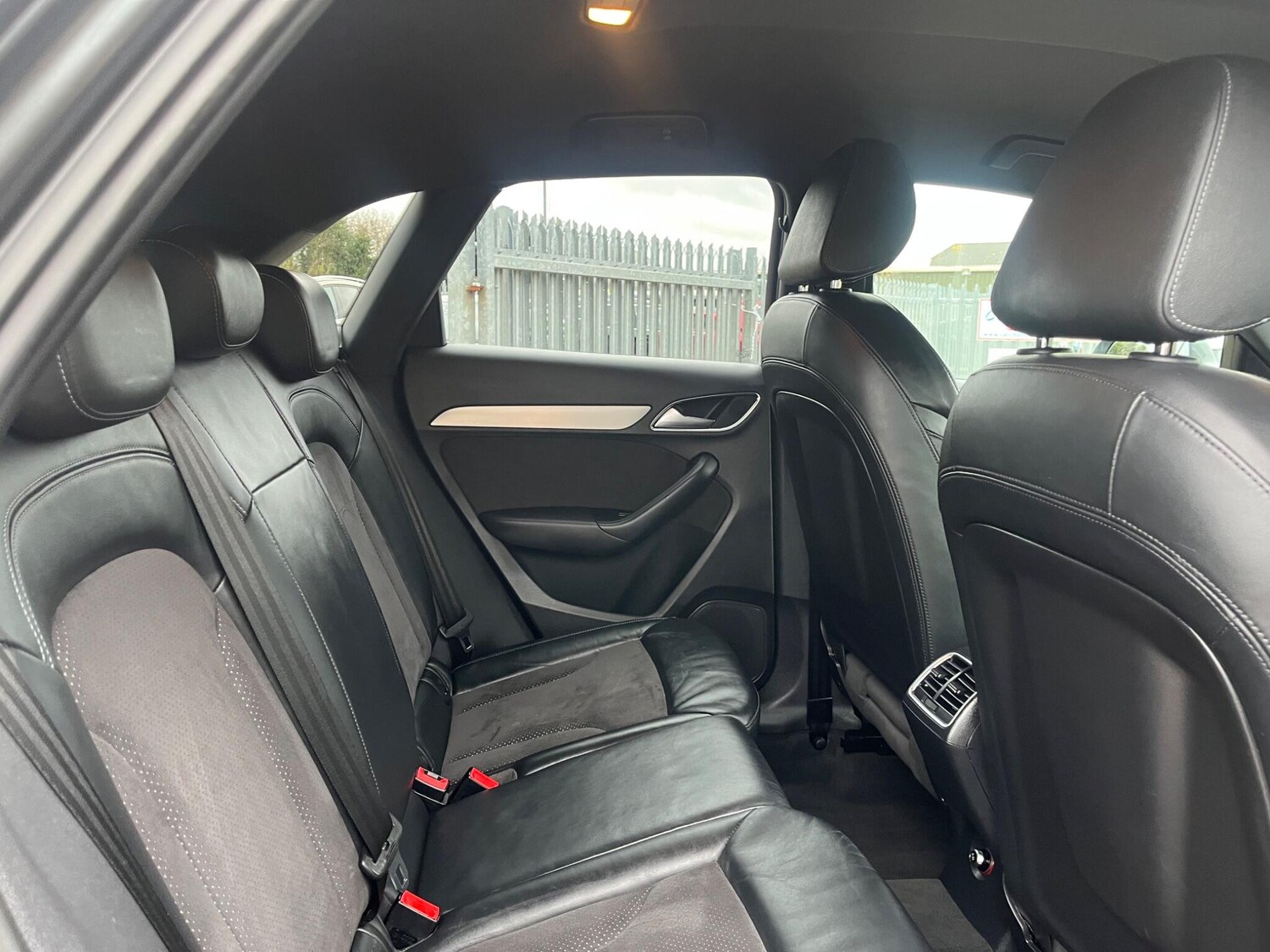 Used Audi Q3 2015 for sale - 78047115: Photo 34