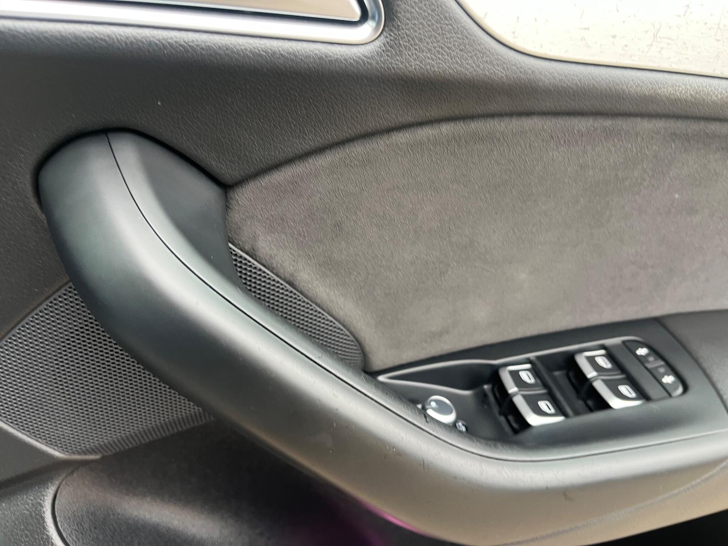 Used Audi Q3 2015 for sale - 78047115: Photo 48