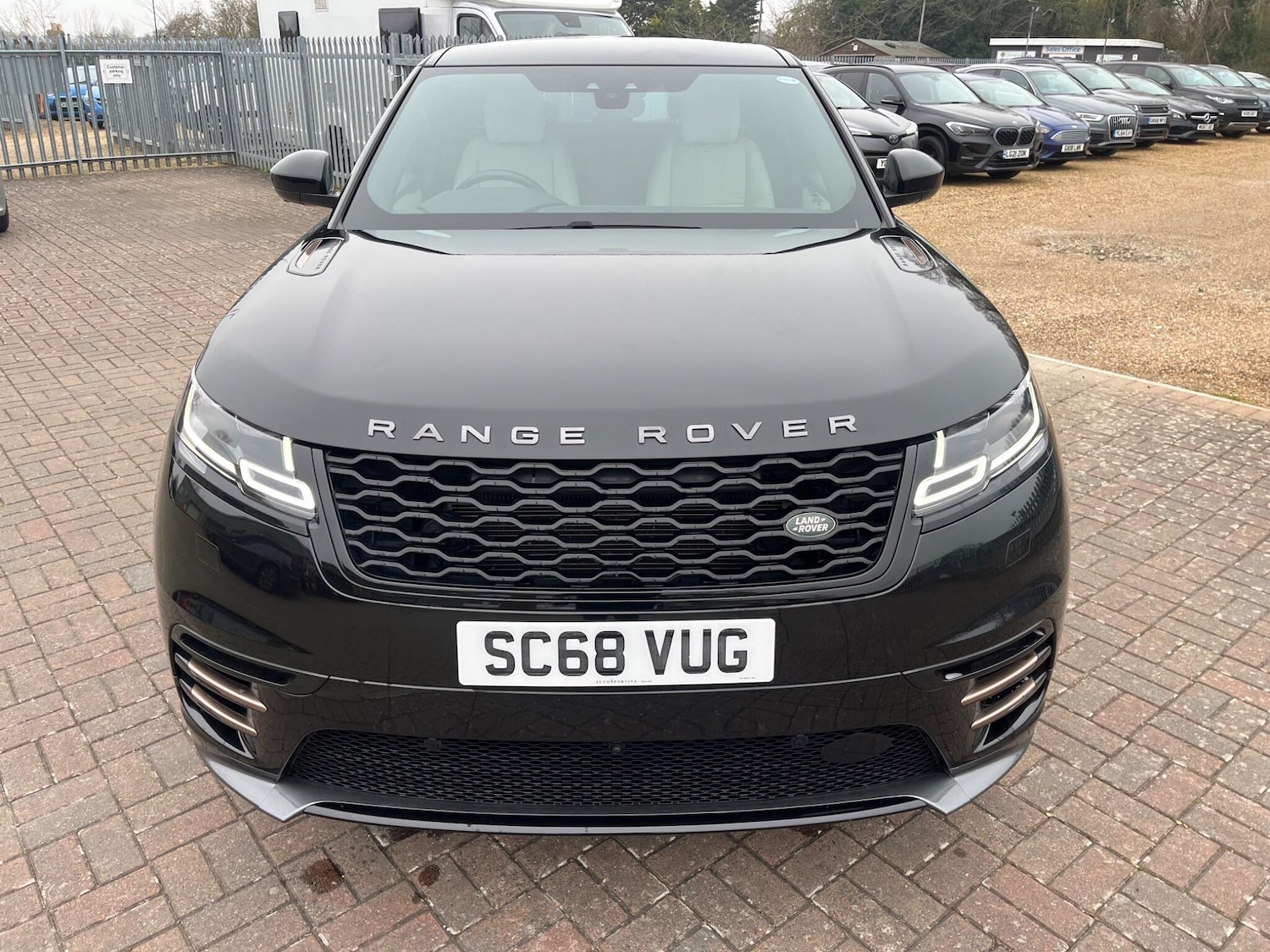 Used Land Rover Range Rover Velar 2018 for sale - 77981433: Photo 8