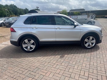 Used Volkswagen Tiguan 2020 for sale - 78822634: Photo