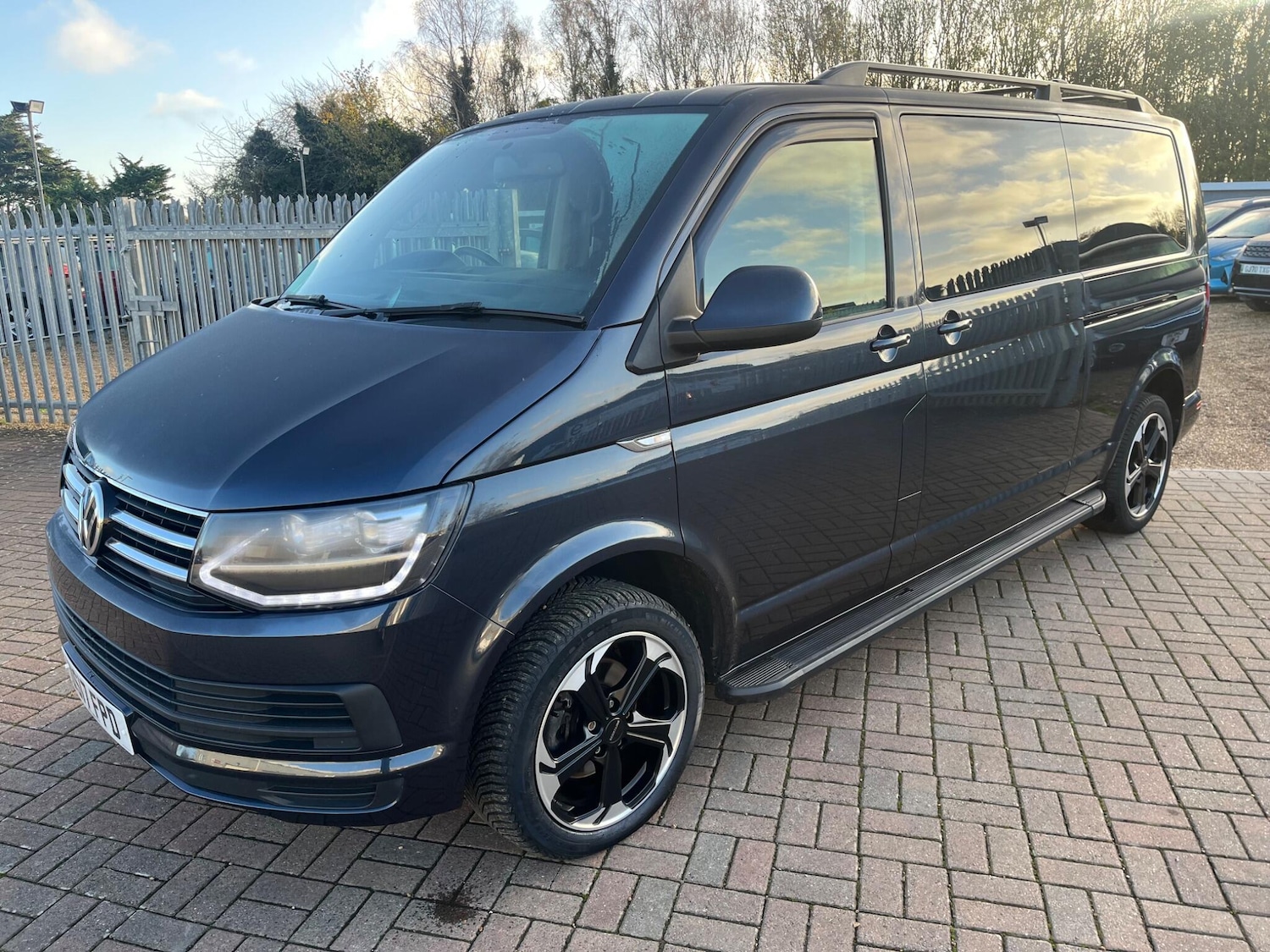 Used Volkswagen Transporter Shuttle 2017 for sale - 76690945: Photo 14