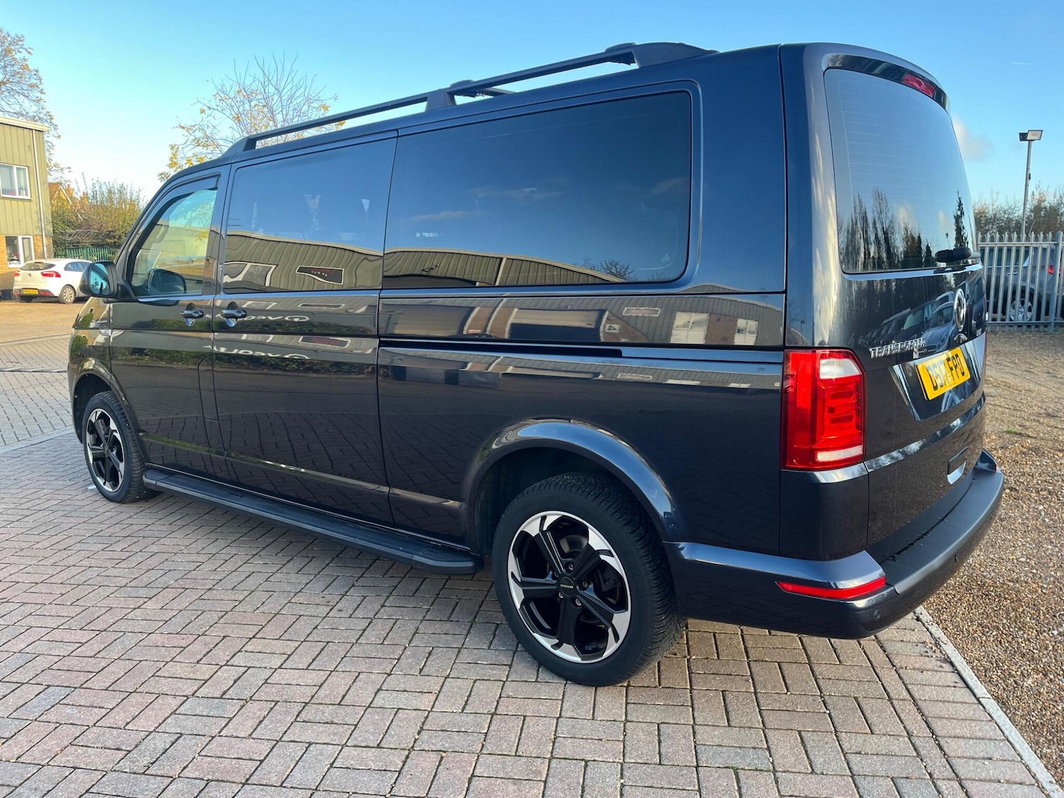 Used Volkswagen Transporter Shuttle 2017 for sale - 76690945: Photo 16